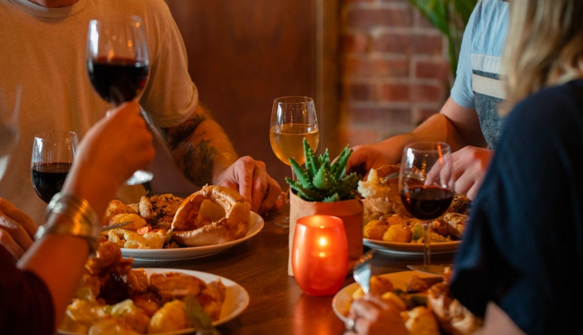 Family enjoy Father's Day roast dinner at the White Hart in South Harting